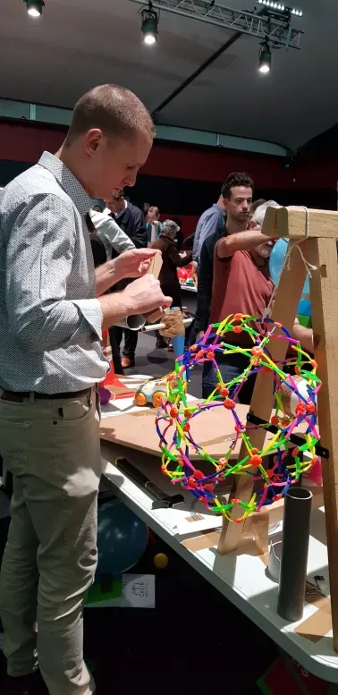 Team Building Géant pour Visiativ : Un Parcours de Réactions en Chaîne pour 500 Personnes proche de Lyon